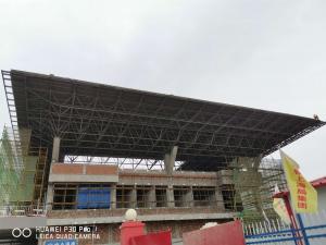 越来越多的城市飞机场高铁站使用钢结构网架屋面