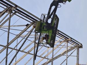 网架裂缝修复妙招！小问题不用大动干戈